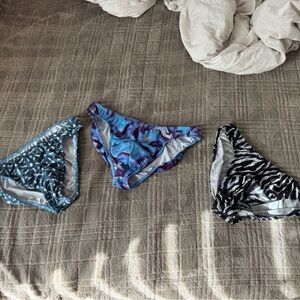 2xist sliq bikini size small bundle